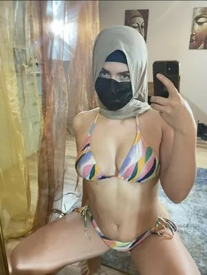 Maya Azari OnlyFans Leaked Free Thumbnail Picture - #X8BIs7auMZ