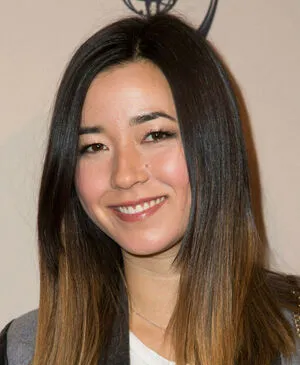 Maya Erskine OnlyFans Leaked Free Thumbnail Picture - #TrqboAAGgb