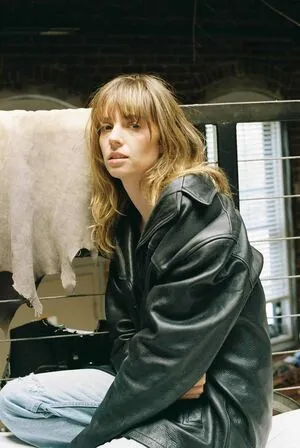 Maya Hawke OnlyFans Leaked Free Thumbnail Picture - #1IbQ6LO51N