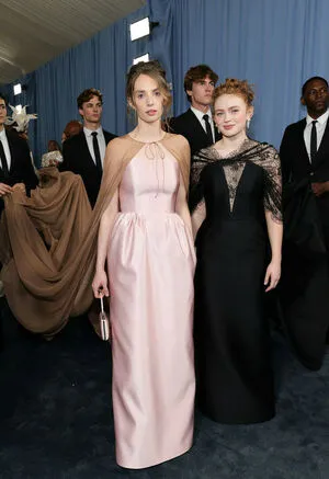 Maya Hawke OnlyFans Leaked Free Thumbnail Picture - #50QdZDLzwR