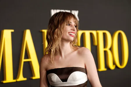 Maya Hawke OnlyFans Leaked Free Thumbnail Picture - #7xQI2MU3cX
