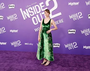 Maya Hawke OnlyFans Leaked Free Thumbnail Picture - #82efrDZgGq