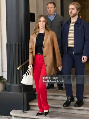 Maya Hawke OnlyFans Leaked Free Thumbnail Picture - #90w1ZlWbr1