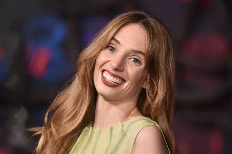 Maya Hawke OnlyFans Leaked Free Thumbnail Picture - #9l02nvC9JR
