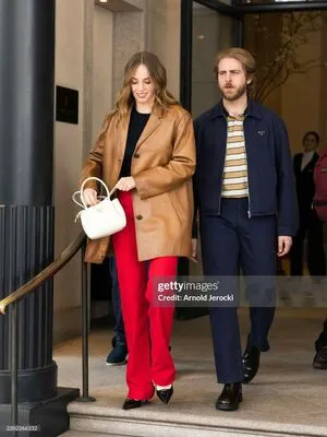 Maya Hawke OnlyFans Leaked Free Thumbnail Picture - #DWsbsPcKmv