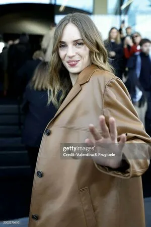 Maya Hawke OnlyFans Leaked Free Thumbnail Picture - #GWD7WEU0Ux
