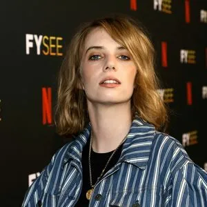 Maya Hawke OnlyFans Leaked Free Thumbnail Picture - #LfpTWa1elR