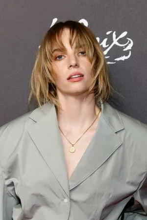 Maya Hawke OnlyFans Leaked Free Thumbnail Picture - #ObyUURlW6J