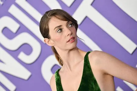 Maya Hawke OnlyFans Leaked Free Thumbnail Picture - #RQrMysJ08B