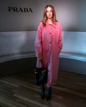 Maya Hawke OnlyFans Leaked Free Thumbnail Picture - #TtzbD6vN5z