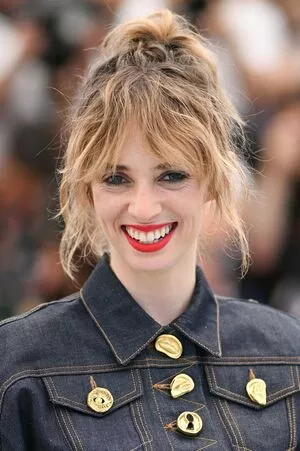 Maya Hawke OnlyFans Leaked Free Thumbnail Picture - #XVWK0UiS8N