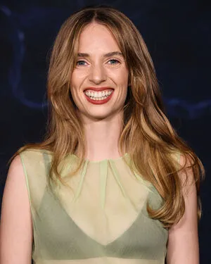Maya Hawke OnlyFans Leaked Free Thumbnail Picture - #YHbh75O9Sb