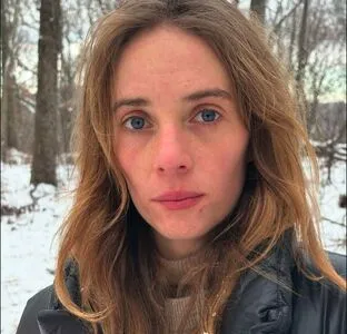 Maya Hawke OnlyFans Leaked Free Thumbnail Picture - #ZaNhtKgkJ1