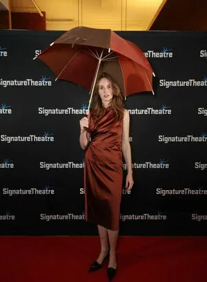 Maya Hawke OnlyFans Leaked Free Thumbnail Picture - #b07N0u6oN2