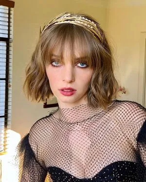 Maya Hawke OnlyFans Leaked Free Thumbnail Picture - #eCudbXOTUm