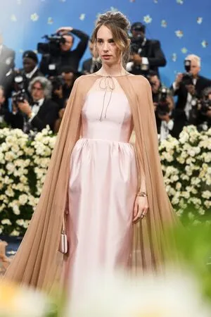 Maya Hawke OnlyFans Leaked Free Thumbnail Picture - #eTF22EP1ds