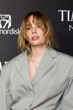 Maya Hawke OnlyFans Leaked Free Thumbnail Picture - #f1ZPiUjRX2