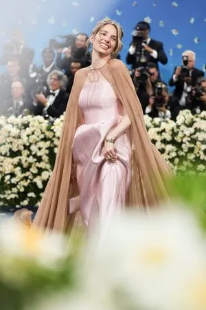 Maya Hawke OnlyFans Leaked Free Thumbnail Picture - #fBdfgHe8oO