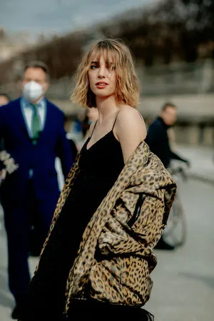 Maya Hawke OnlyFans Leaked Free Thumbnail Picture - #iYIIYwc8mw