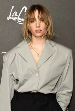 Maya Hawke OnlyFans Leaked Free Thumbnail Picture - #mxkDSYm48o