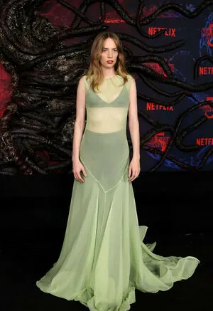 Maya Hawke OnlyFans Leaked Free Thumbnail Picture - #nhCtyB6KpE