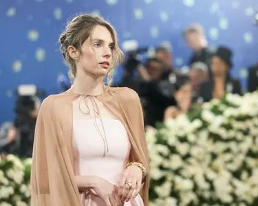 Maya Hawke OnlyFans Leaked Free Thumbnail Picture - #o6qUOCSoxA