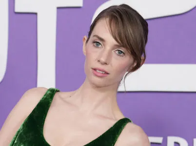 Maya Hawke OnlyFans Leaked Free Thumbnail Picture - #p07MjOzpgh