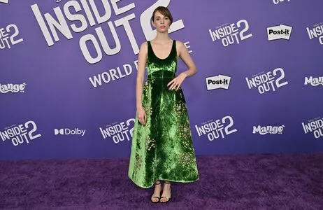 Maya Hawke OnlyFans Leaked Free Thumbnail Picture - #qaev7hcFTK