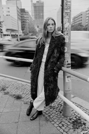 Maya Hawke OnlyFans Leaked Free Thumbnail Picture - #sUFZKAsCh0