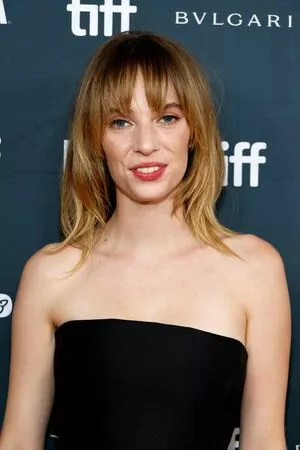 Maya Hawke OnlyFans Leaked Free Thumbnail Picture - #uSk7zNNcEV