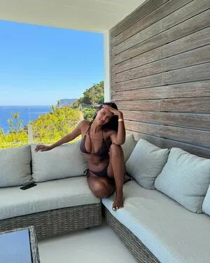 Maya Jama OnlyFans Leaked Free Thumbnail Picture - #G7Wbcd5AvB