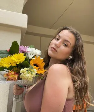 Mayaisfiya OnlyFans Leaked Free Thumbnail Picture - #yfbxKv1yjA
