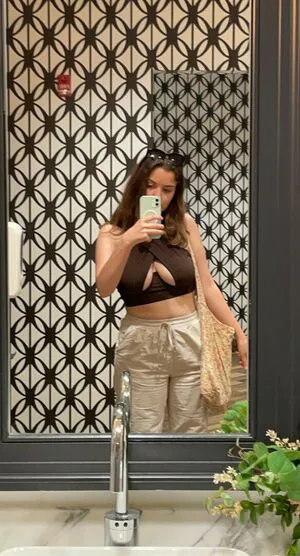 Mayaisfiya OnlyFans Leaked Free Thumbnail Picture - #zBUgh4XjIL