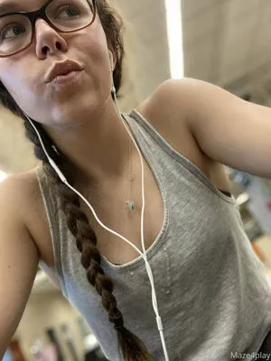 Maze4play OnlyFans Leaked Free Thumbnail Picture - #q4wQAuzAqx