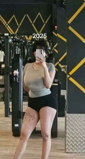 Mba Yor OnlyFans Leaked Free Thumbnail Picture - #0HESFG1Rw7