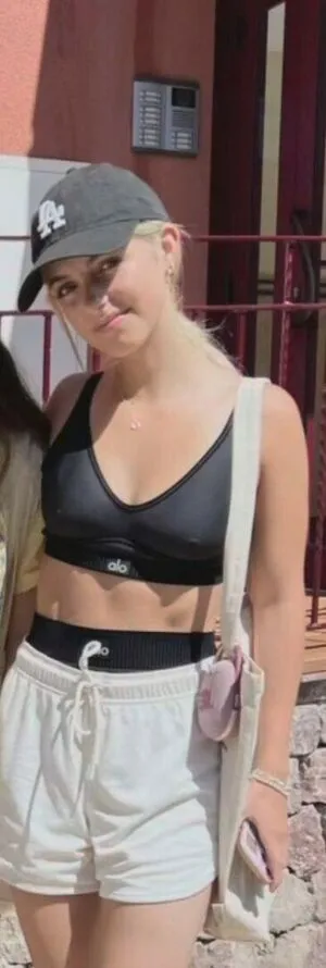 Mckenna Grace OnlyFans Leaked Free Thumbnail Picture - #xxxPiEf7VW