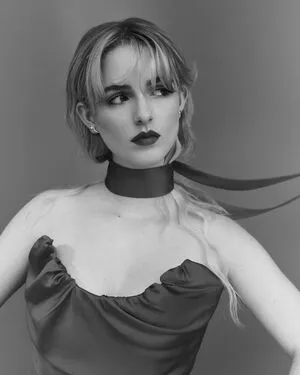 Mckenna Grace OnlyFans Leaked Free Thumbnail Picture - #2FSSnBCIGt