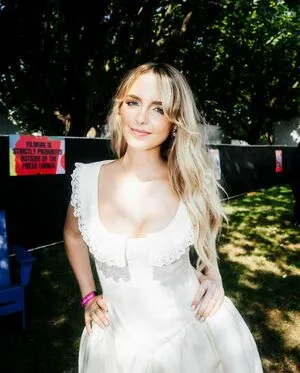 Mckenna Grace OnlyFans Leaked Free Thumbnail Picture - #7HaqYMmPs1