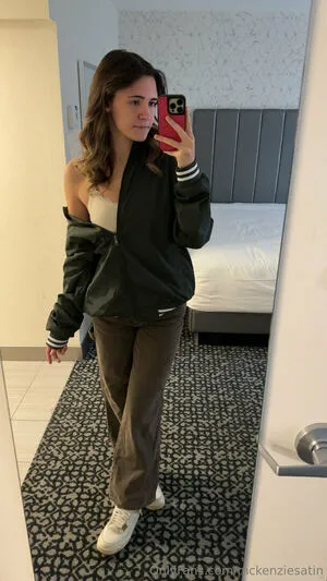 Mckenziesatin OnlyFans Leaked Free Thumbnail Picture - #4yreNw5mGp