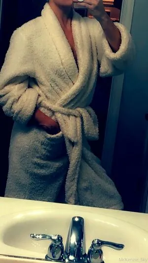 Mckenziesky OnlyFans Leaked Free Thumbnail Picture - #9kbgHU1Mgu