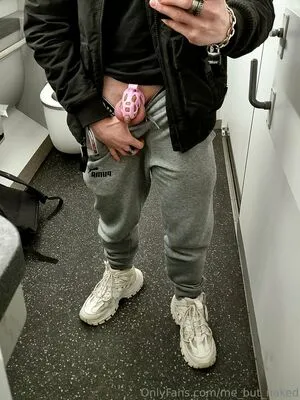 Me But Naked OnlyFans Leaked Free Thumbnail Picture - #lzTPm00APo
