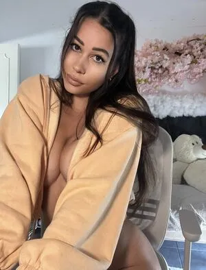 Me Lia X OnlyFans Leaked Free Thumbnail Picture - #LKCmls8DqI