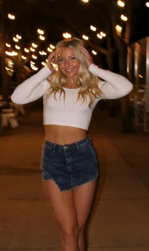 Meadow Eads OnlyFans Leaked Free Thumbnail Picture - #tx9cbK7YTB