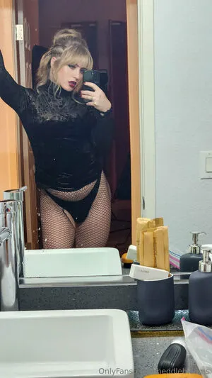 Meddleblooms OnlyFans Leaked Free Thumbnail Picture - #l8GbyKP54N