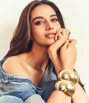 Meenakshi Chaudhary OnlyFans Leaked Free Thumbnail Picture - #fFu7lWgLr0