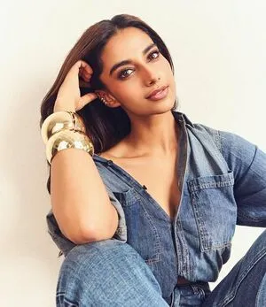 Meenakshi Chaudhary OnlyFans Leaked Free Thumbnail Picture - #r3u3aCqGRf