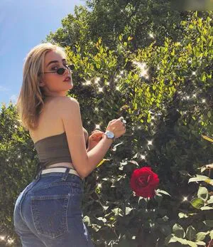 Meg Donnelly OnlyFans Leaked Free Thumbnail Picture - #AdwImBxvw5