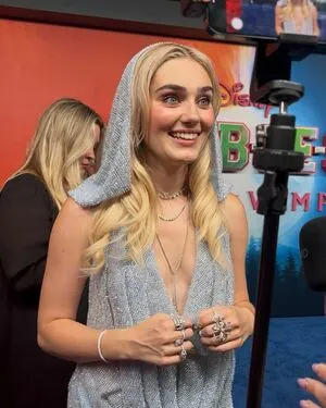Meg Donnelly OnlyFans Leaked Free Thumbnail Picture - #DPfN9aeZTF