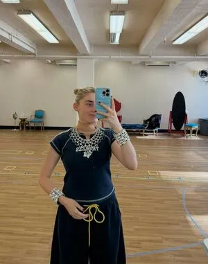 Meg Donnelly OnlyFans Leaked Free Thumbnail Picture - #HOMbQMFjoR