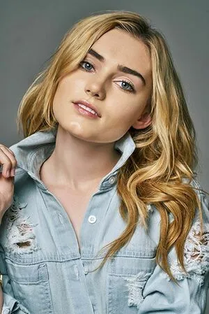 Meg Donnelly OnlyFans Leaked Free Thumbnail Picture - #shRHUE1qXN